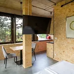 Headline Apartments